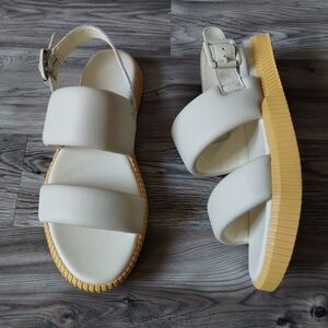 Sorel Ella III Tan Yellow Sandal Women's Size 6